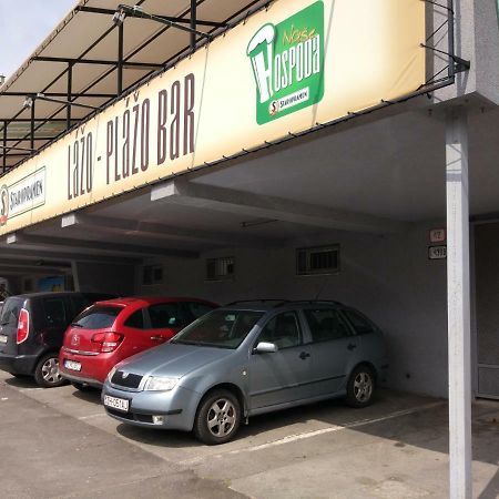 Riverview Apartment Bratislava Exterior foto