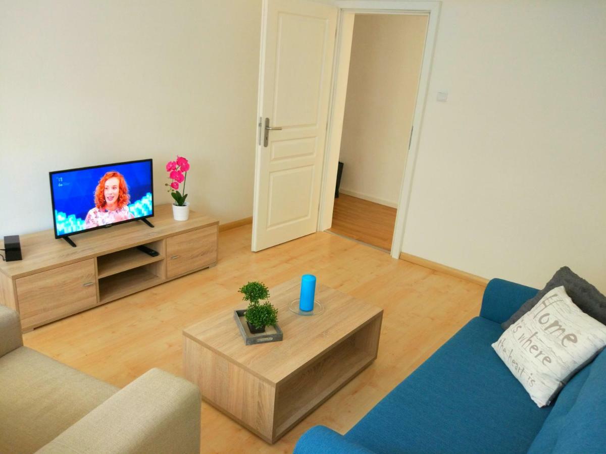 Riverview Apartment Bratislava Exterior foto