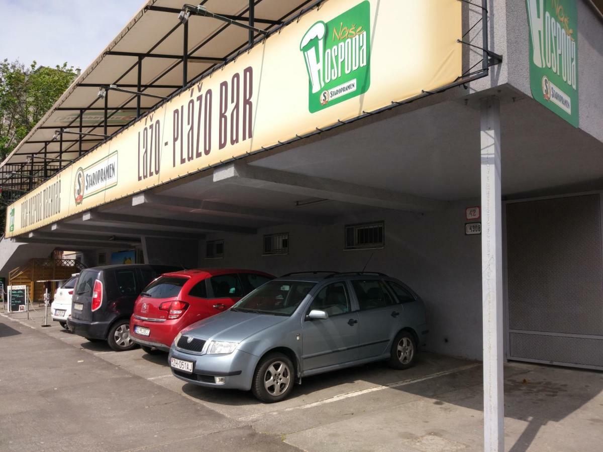 Riverview Apartment Bratislava Exterior foto